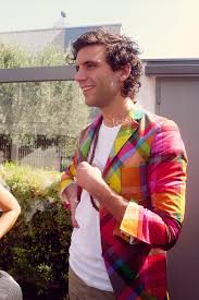 La radio utilizza il formato hit radio, un format che prevede, per quanto concerne la programmazione musicale, solo ed esclusivamente la messa in onda di grandi successi, italiani e stranieri. Mika Rtl 102 5 Cologno Monzese 24 07 09 Jess 90 Flickr