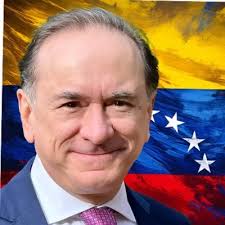 Raul Ulloa (@Reyul17)