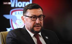 Fiica lui Viorel Moldovan este de o frumuseţe răpitoare. Imagini rare cu  Francesca