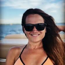 Cara Hardy's Instagram, Twitter & Facebook