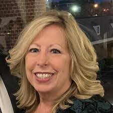 Eileen Mullarkey's Instagram, Twitter & Facebook