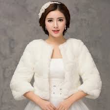 Wenn dir das aber niemand erklärt, dann wirst du verrückt bei der suche und am ende noch an deinem traumkleid zweifeln. 2020 Winter Braut Pelz Wraps Hochzeit Bolero Jacke Gunstige Braut Schal Capes Plus Grosse Bolero Faux Pelz Schals Hochzeit Jacken Wrap Wedding Shawl Weddingbridal Fur Wrap Aliexpress