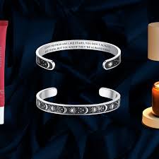 Image result for gift for a friend girl)