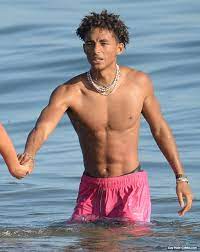 Jaden Smith Nude - Gay-Male-Celebs.com