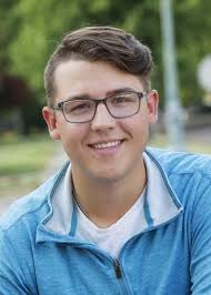 Meet your 💙 VICE-PRESIDENT 💙 Hey everyone! My name is Will Cartlidge  (he/him) and I am a third year Law student. I've been a member of  Musicality since 2021 and have performed