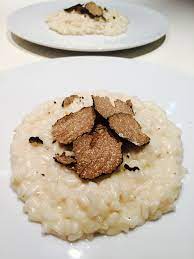 Preparato per risotto con tartufo nero estivo ingredienti: Risotto Al Taleggio E Tartufo Nero Truffle Taleggio Cheese Risotto Ricette Veloci Dopo Lavoro After Work Quick Recipes