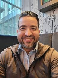 Farren Hatch's Instagram, Twitter & Facebook