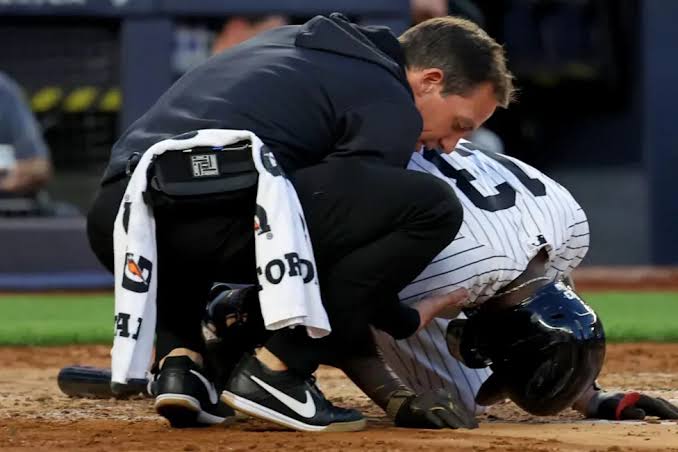 Jazz Chisholm Jr. exits after fouling ball off groin in brutal Yankees  scene - AOL