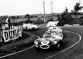 1955 Into The Turn The Winning Jaguar Hawthorne Bueb Leads The Castellotti Marzotto Ferrari Dnf And Fangio Moss Mercedes Le Mans Voiture De Course Jaguar