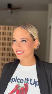 VIOLETA CRESPO , Makeup & Hair x @violetacrespoj guapísima 😍🙌🏼