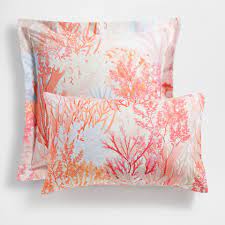 Zara home modellerinde indirimler ve uygun fiyatlar sizleri bekliyor! Kopfkissenbezug Mit Digitalem Print Einer Bunten Koralle Beach Pillows Pillows Cozy House