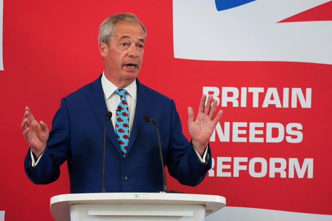 Farage's Reform UK wants 40-billion-pound tax cut funded by QE overhaul - SWI swissinfo.ch