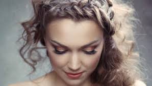 Learn how to master some of the cutest braid hairstyles with these easy diy tutorials! 50 Incredible Braids For Curly Hair 2021 Trends