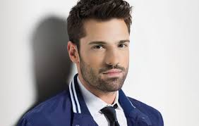 Εμείς τι είμαστε εδώ πέρα; Deite Ton Tridymo Aderfo Toy Kwnstantinoy Argyroy H Apopsh