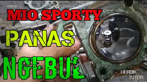 Padahal normalnya, motor 4 tak olinya itu tidak boleh masuk ke ruang bakar. Habis Ganti Oli Kok Berasap By Moto R Edukasi