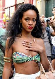 Rihanna Hairstyles 2012 Long Black Curly Hairstyle For Summer Hairstyles Weekly Rihanna Photos Rihanna Looks Rihanna Style
