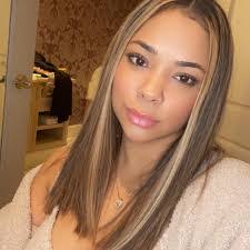 Alexis Kish's Instagram, Twitter & Facebook