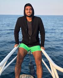 ويعد أحمد ياسر ريان نجل النجم ياسر ريان أحد الوجوه التي شاركت مع منتخب مصر في تصفيات كأس أمم أفريقيا، ليصبح الأب والإبن شاركا مع الفراعنة في التصفيات. Ù‚ØµØ© ØµÙˆØ± Ø£Ø­Ù…Ø¯ ÙŠØ§Ø³Ø± Ø±ÙŠØ§Ù† Ù…Ø´Ø±ÙˆØ¹ Ù‚Ù†Ø§Øµ Ø¬Ø¯ÙŠØ¯ ÙÙŠ Ø§Ù„ÙƒØ±Ø© Ø§Ù„Ù…ØµØ±ÙŠØ© Ø§Ù„ÙŠÙˆÙ… Ø§Ù„Ø³Ø§Ø¨Ø¹