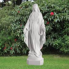 The virgin mary garden ornament features intricate detailing made possible from the cast stone manufacturing. Virgin Mary 185cm Religious Sculpture Marble Garden Statue
