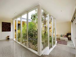 Unlike other homes, which only offer a flat lawn before reaching the main entryway, these homes have an expansive courtyard / driveway area that brings you to the front. Ideas Of Small House Plans With Courtyards Honey Shack Dallas