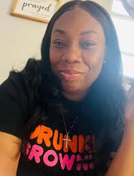 My camera says online. But only pops pics