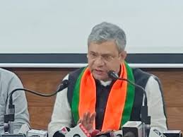 India News Live: Cabinet briefing in progress, Union Minister Ashwini addresses media