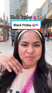 Adivina a cuales tiendas entré.? Cómo es un Black Friday 🛍️ en USA.? Acá  te lo cuento.!! 🇺🇸 . . #BlackFriday #Outlet #Sales #Orange #California