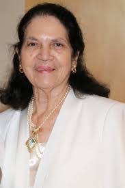 Gloria Whiting's Instagram, Twitter & Facebook