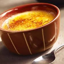 Creme Brulee Au Chocolat Blanc Metro Recipe In 2020 Chocolate Creme Brulee White Chocolate Creme Brulee Lindt Recipes