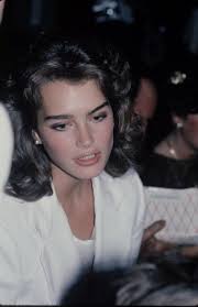 Brooke shields joven brooke shields young brooke shields daughter brooke shields pretty baby gary gross jean calvin klein provocateur richard please follow me on twitter @brookeshields. Brooke Shields 1981 1982 Brooke Shields Brooke Shields Young 90s Actresses