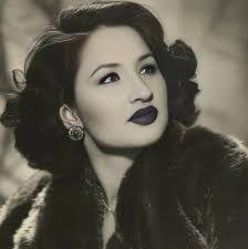 Lisa Metts's Instagram, Twitter & Facebook