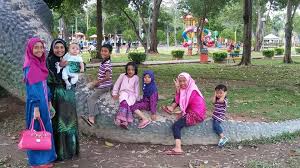 Batu pahat (jawi:باتو ڤاهت) merupakan sebuah daerah di johor, malaysia. Sekolah Menengah Dato Onn Home Facebook