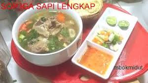 Sayangnya ketika kami sampai, hanya tinggal dua menu yang tersedia, yaitu sup. Sop Iga Sapi Lengkap Dengan Sambel Dan Acar Youtube