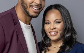 Jackie Hampton's Instagram, Twitter & Facebook