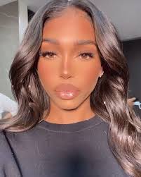 𝖍𝖆𝖑𝖊𝖞 𝖆𝖓𝖉𝖗𝖊𝖜𝖘