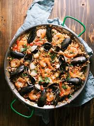 Spicy Seafood Paella Dad With A Pan Recipe In 2020 Seafood Paella Seafood Dinner Paella