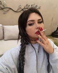 Ashley Knox's Instagram, Twitter & Facebook