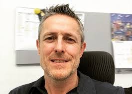 Terry Vipond's Instagram, Twitter & Facebook