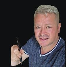 Dawn Banta's Instagram, Twitter & Facebook