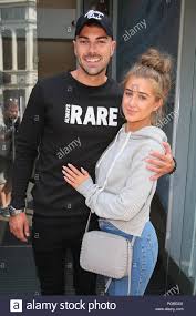 Love island's dani dyer and jack fincham are officially over: Love Island Georgia Stahl Und Sam Bird Verlassen Global Radio Studios Nach 4 Stunden Interviews London Mit Sam Bird Georgia Stahl Wo London Grossbritannien Wann 25 Aug 2018 Quelle Wenn Com Stockfotografie Alamy