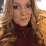 Jodi Scholl's Instagram, Twitter & Facebook