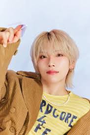 🍓🐱🍚 || SEASON'S GREETINGS || 120224] [PREVIEW] &TEAM 2025 SEASON'S  GREETINGS 'Puzzle of Me' PREVIEW IMAGE#1 #NICHOLAS #YUMA #JO #andTEAM  #Seasons_Greetings