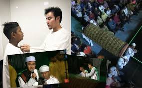 Mohamad fitri bin mohamad haris atau dikenali sebagai fitri haris merupakan salah seorang penyanyi nasyid yang terkenal di malaysia dan dilahirkan pada 5 jun 1984 di kuala pilah, negeri sembilan. Keranda Siap 4 Jam Sebelum Naik Pentas Fitri Haris