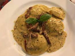 Maybe you would like to learn more about one of these? Ravioli Ripieni Di Melanzane E Provola Conditi Con Salsa Di Pesto Alla Genovese Pomodori Secchi Bild Von Napoli Napoli Nizza Tripadvisor