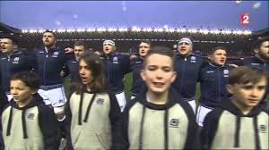 Une équipe qui joue les premiers rôles, mais loin de n'être qu'une enceinte sportive, le ggl stadium est aussi un lieu de vie où se côtoient les passionnés de rugby. Rugby Les 10 Chansons Incontournables En 3eme Mi Temps Ohvalie