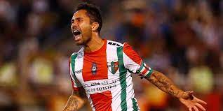 Renato tarifeño (palestino) left footed shot from outside the box to the. Palestino Y Sus Participaciones En Copa Libertadores La Arenga Del Abuelo