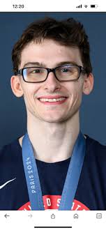 🇺🇸🇺🇸🇺🇸 Stephen Nedoroscik the "pommel horse hero" from Team USA's  Men's Gymnastics team at the 2024 Summer Olympics shows that wearing  glasses is still cool. Stephen has a condition called strabismus, or