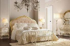 Rüyada yatak görmek kimi yorumculara göre aşk anlamına gelir. Ruyada Yatak Odasi Gormek