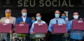 Pablo casado estaba al tanto de que ayuso convocaría elecciones. La Mocion De Censura Contra Bartomeu Alcanza Las 7 500 Firmas