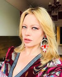  Anna Falchi Biografia Eta Altezza Peso Marito Figli E Vita Privata Spettegolando